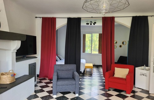 Beaucaire Other | Vacation home with pool