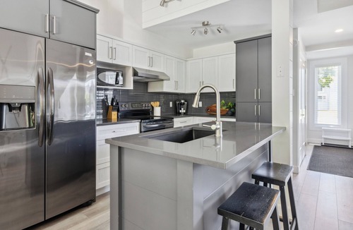 Collingwood House | Vacation Inn Townhomes