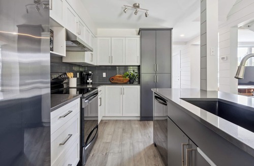 Collingwood House | Vacation Inn Townhomes
