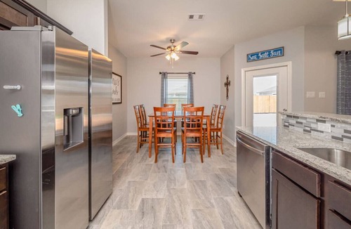 San Patricio County House | Vacation living at its finest!