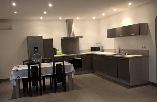 Patrimonio Apartment | VACATION LOCATION