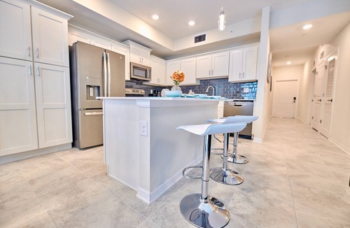 Kissimmee Condo | Vacation Meadows - Storey Lake By Shine Villas 710 2 Bedroom Apts