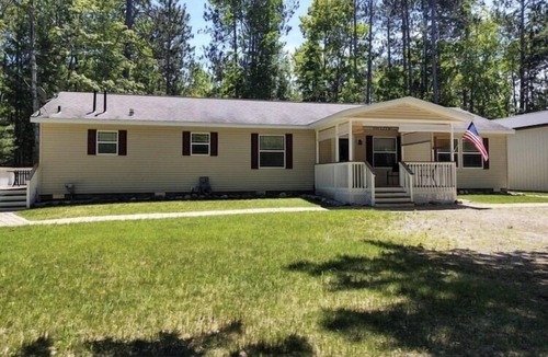 Millersburg House | Vacation on a beautiful Sandy Beach