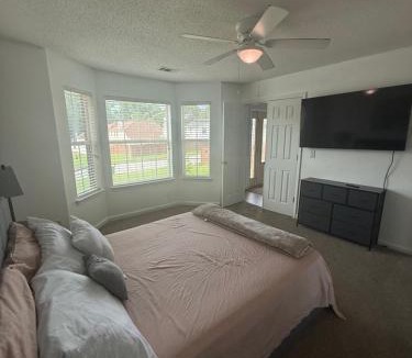 Jonesboro House | Vacation Paradise