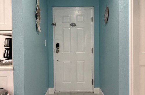 Tierra Verde Condo | Vacation Paradise with Waterfront