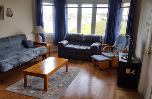 Twillingate House | Vacation Rental Home Over Looking The Ocean. 2bedroom Bungalow .