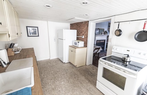 Bolivar Apartment | Vacation Rental: Armory Quarters A