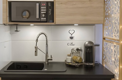 Bezons Apartment | Vacation Rental Apartment with Shared Garden, Balcony & Wi-Fi