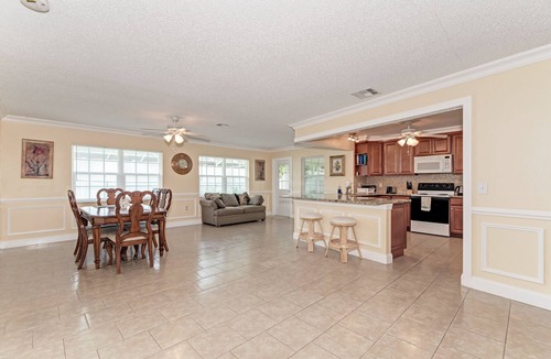 South Venice House | Vacation rental by Oberlin Rd