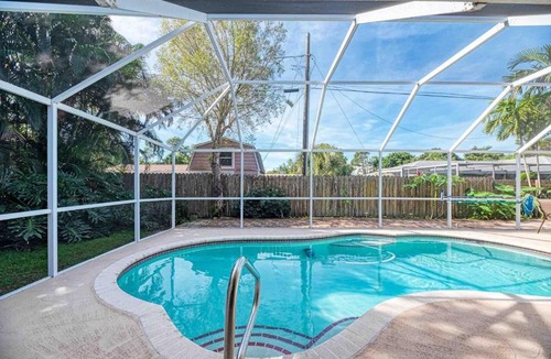 Venice Gardens House | Vacation Rental by Seminole Dr