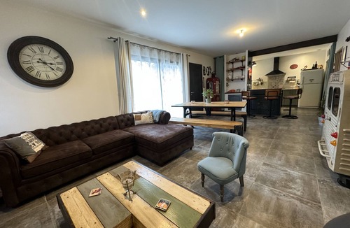 Maubec Villa | Vacation rental house with pool MAUBEC LS2-437