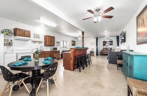 Brookshire Villa | Vacation Rental + Rustic Ranch Setting & On-Site Lodging & Indoor-Outdoor Events