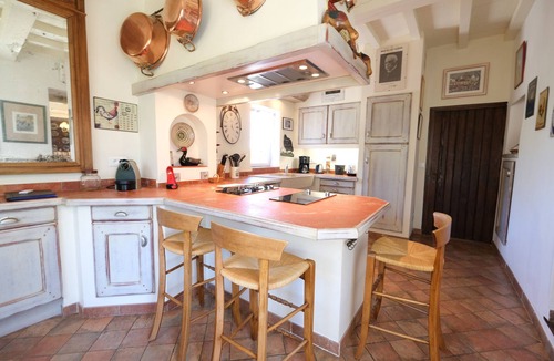 Orgon Villa | Vacation rental villa pool Orgon LS1-117