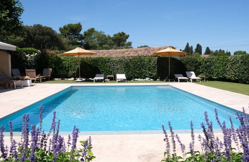 Orgon Villa | Vacation rental villa pool Orgon LS1-117