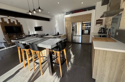 Beaucaire Villa | vacation rental with pool Beaucaire LS3-450