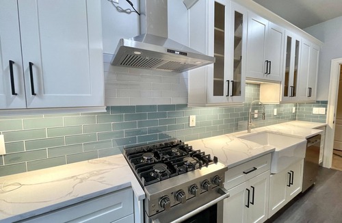 Sugar Hill House | Vacation Resort: Pool, Spa, Gym, Kitchen, Laundry, in Tranquil Setting