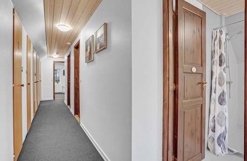 Billund Apartment | Vacation rooms in a shared house with a large garden and play facilities.