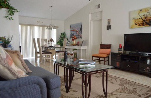 Southeast Orlando House | Vacation Stay for Less