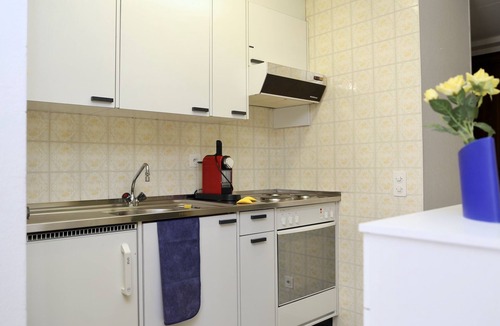 Orselina Apartment | Vacation studio on the 3rd floor ideal for 1-3 people