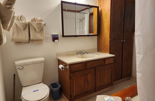 Coos Bay House | Vacation unit B.Large family unit