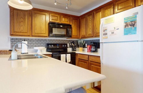New Braunfels Condo | Vacationers Paradise in the Heart of NB -WW J203 *Free Tubes with Rental*