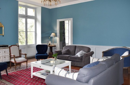 Flavin Other | Vacations at Château de Briane in a familiar and relaxing setting!
