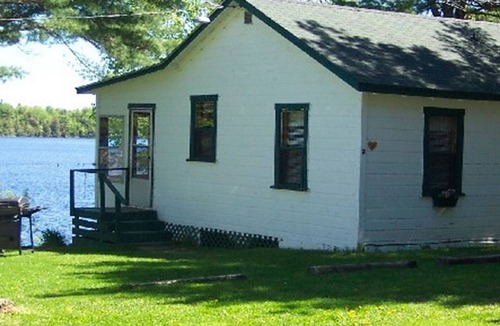 Brookton Cottage | Vacations, Guided Fishing Trips, Or Non Guided Fishing. Great Bass Fishing.