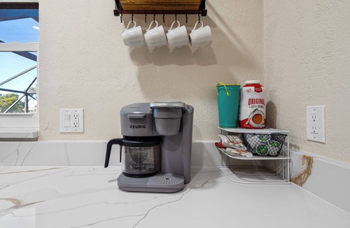 Tropic Palms House | VacationSunwind:Delray home! SW Pool, Fish, Dock, Water front, Close to Bch