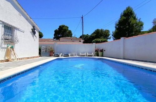 L'Escala Villa | VACAY Villa Bella