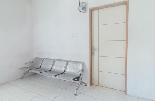 Ambon Hotel | Vaccinated Staff-OYO 2699 Haven Boarding House
