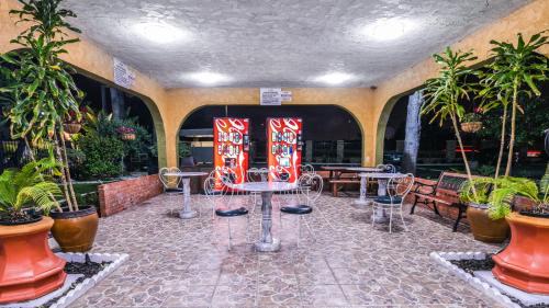 Costa Mesa Hotel | Vagabond Inn Costa Mesa
