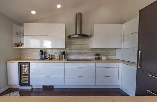 Vail Apartment | Vail + Pet Friendly + Private Hot Tub!
