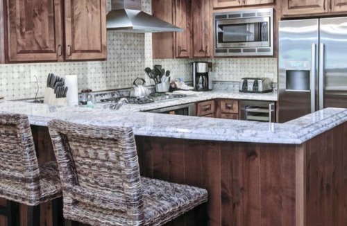 Vail Hotel | Vail Ritz Carlton 2 Bed