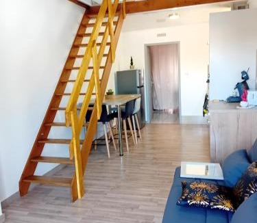 Nissan-lez-Enserune Apartment | Valérie