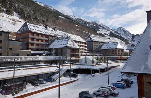 Baqueira Apartment | Val de Ruda Luxe 34 by FeelFree Rentals