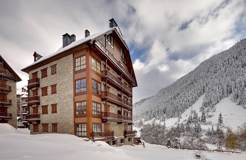 Baqueira Apartment | Val de Ruda Luxe 42 by FeelFree Rentals