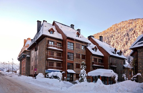 Baqueira Apartment | Val de Ruda Luxe 43 by FeelFree Rentals