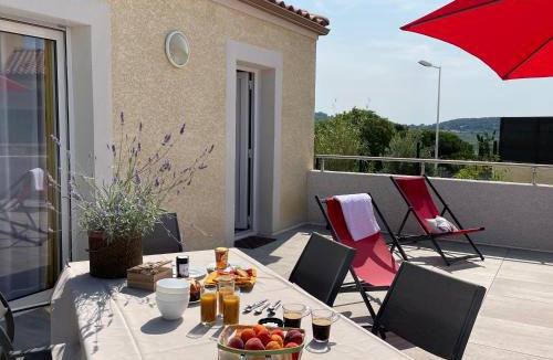 Neffies House | Val des Bruyères - Gîte 4 étoiles calme et confortable à 15 mn de Pézenas