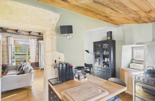 Les Eyzies House | Valley View – Large house for 10 – Pool