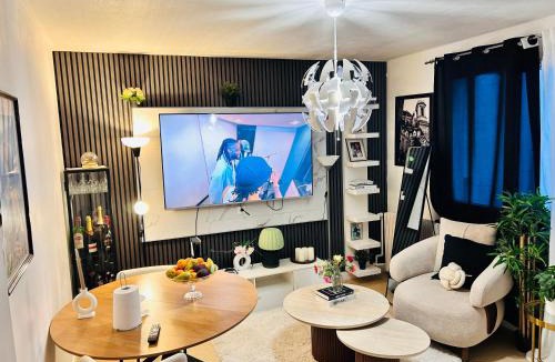 Parc aux lievres Apartment | Val hôtel