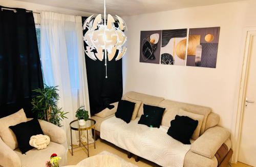Parc aux lievres Apartment | Val hôtel