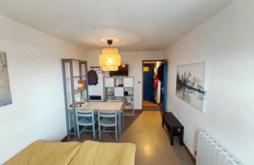 Genos Apartment | Val Louron Pied des pistes apartment 34 m² 5 pers
