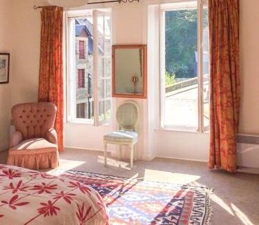 Lehon Apartment | Val Rive - Monet Apartment