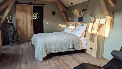 Feucherolles House | Val Trebbia