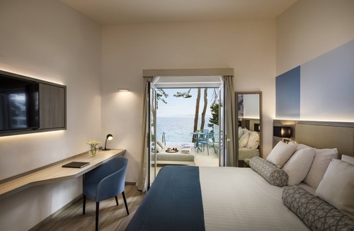 Suha Punta Hotel | Valamar Carolina Hotel & Villas