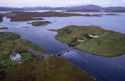 Ardroil House | Valasay Crofthouse