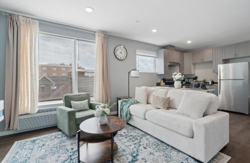 Minneapolis Apartment | Valclyde Elevated Urban Haven