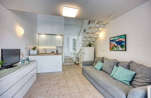 Veli Losinj Apartment | Valdarke Seaside Apartment, Mali Lošinj, Croatia