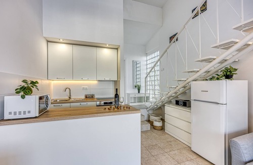 Veli Losinj Apartment | Valdarke Seaside Apartment, Mali Lošinj, Croatia
