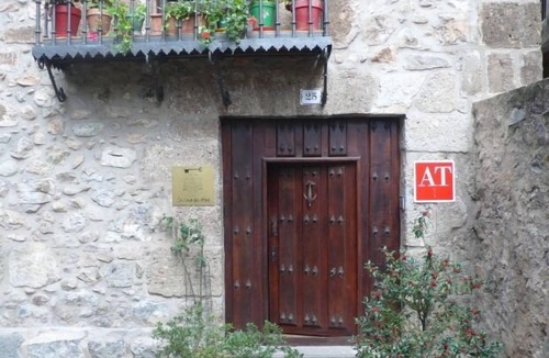 Anguiano Apartment | Valdesayón apartment for 3/6 people